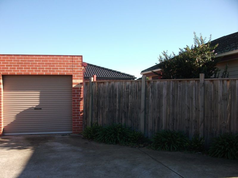 1/61 FOX STREET, St Albans VIC 3021