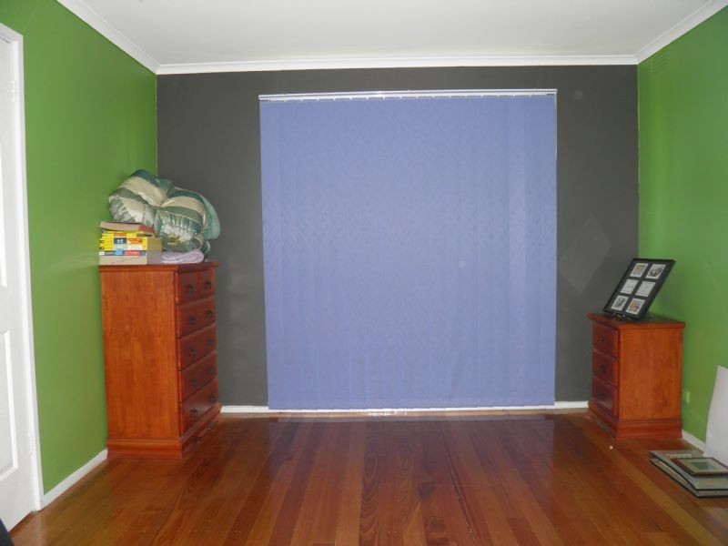 32 GILLESPIE ROAD, St Albans VIC 3021