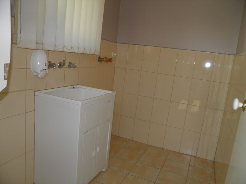 2 GLENROSA COURT, St Albans VIC 3021