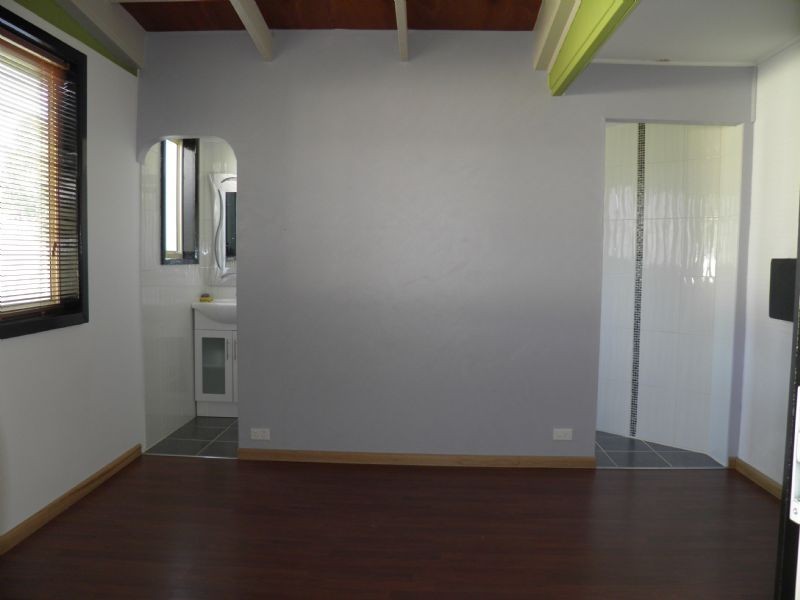 2 GLENROSA COURT, St Albans VIC 3021