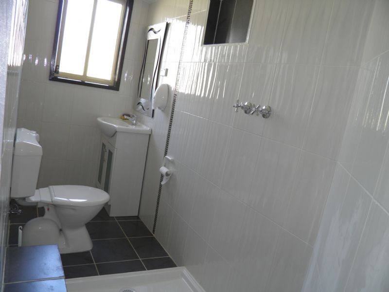 2 GLENROSA COURT, St Albans VIC 3021