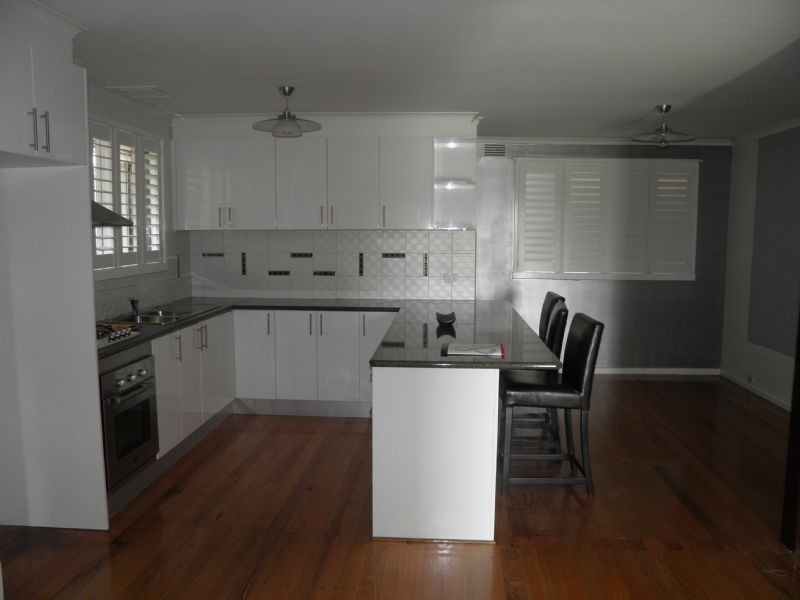 2 GLENROSA COURT, St Albans VIC 3021