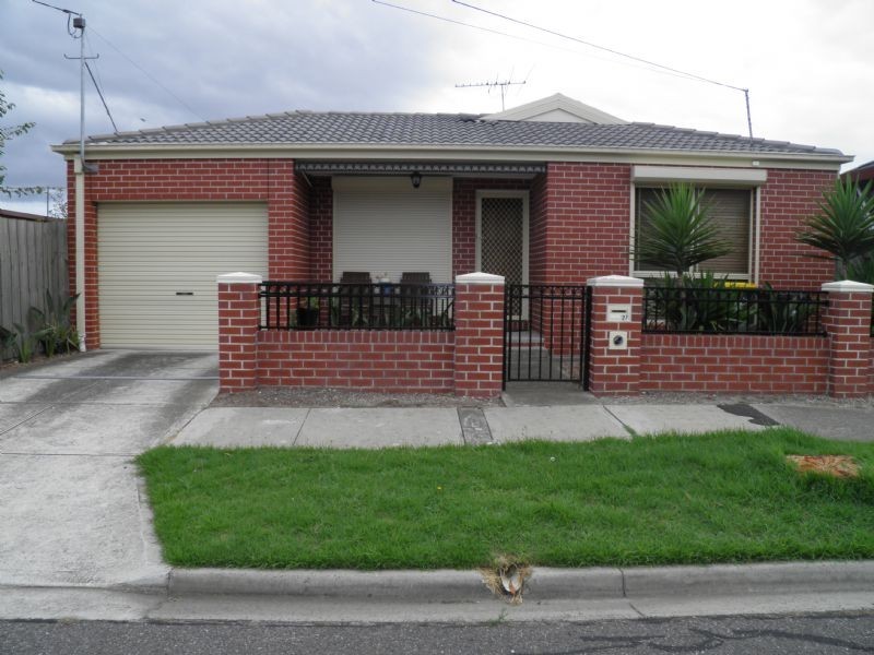 27 EISNER STREET, St Albans VIC 3021