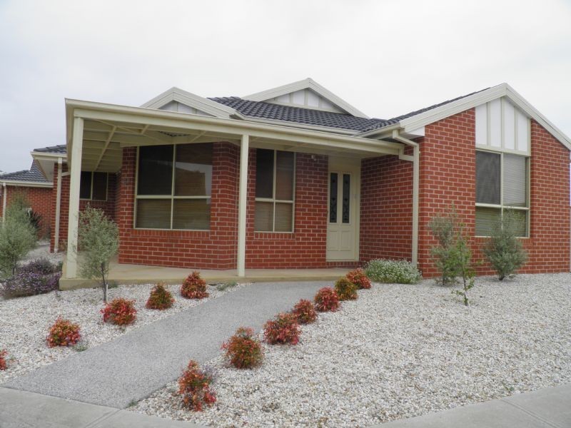 23 Nobel Banks Drive, Cairnlea VIC 3023