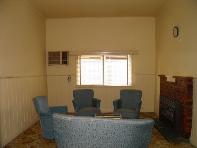 90 CIVIC PARADE, Altona VIC 3018