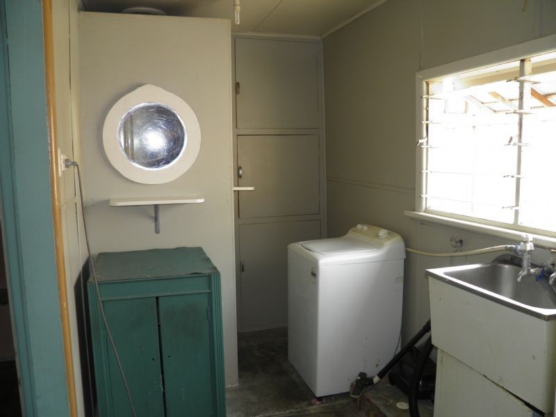 90 CIVIC PARADE, Altona VIC 3018