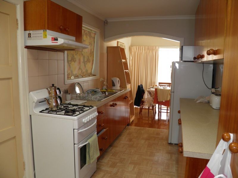 30 LIMA STREET, St Albans VIC 3021