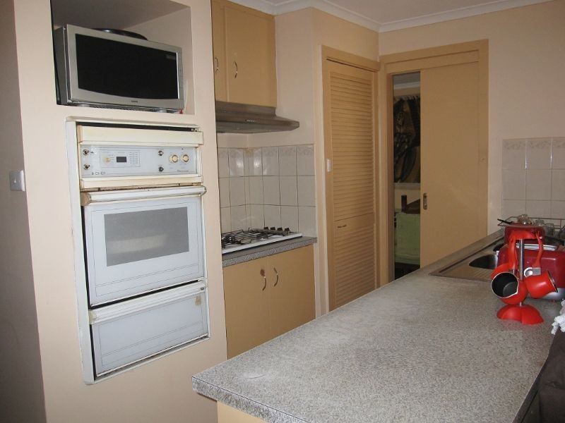 10 Kalyna Court, Delahey VIC 3037