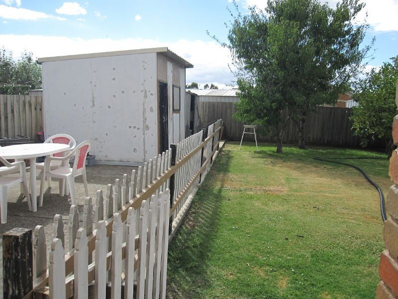 10 Kalyna Court, Delahey VIC 3037