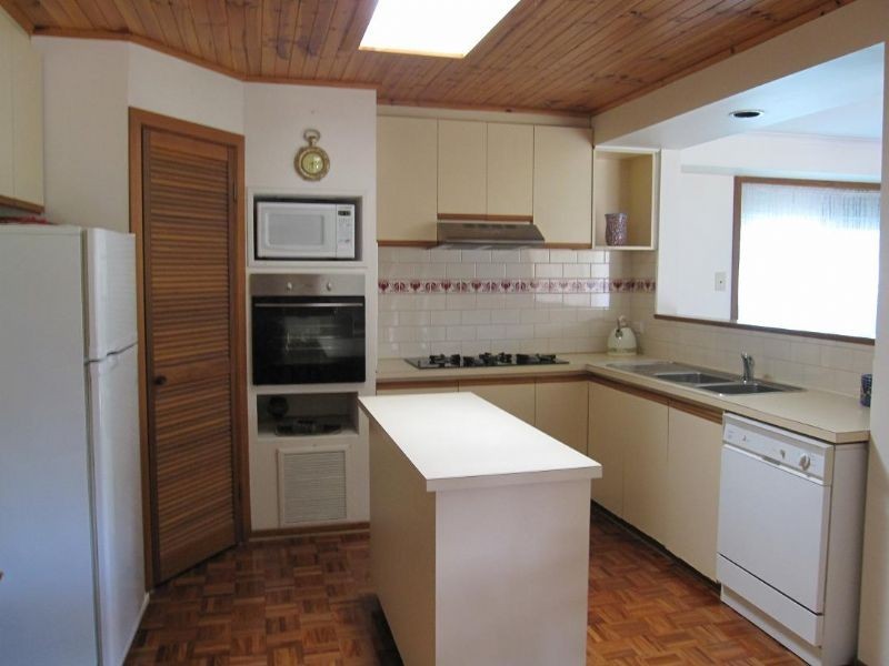 3 Gidgee Crt, Keilor Downs VIC 3038