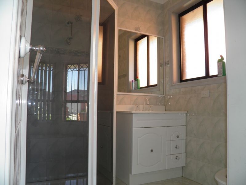 4 OPAL PLACE, St Albans VIC 3021