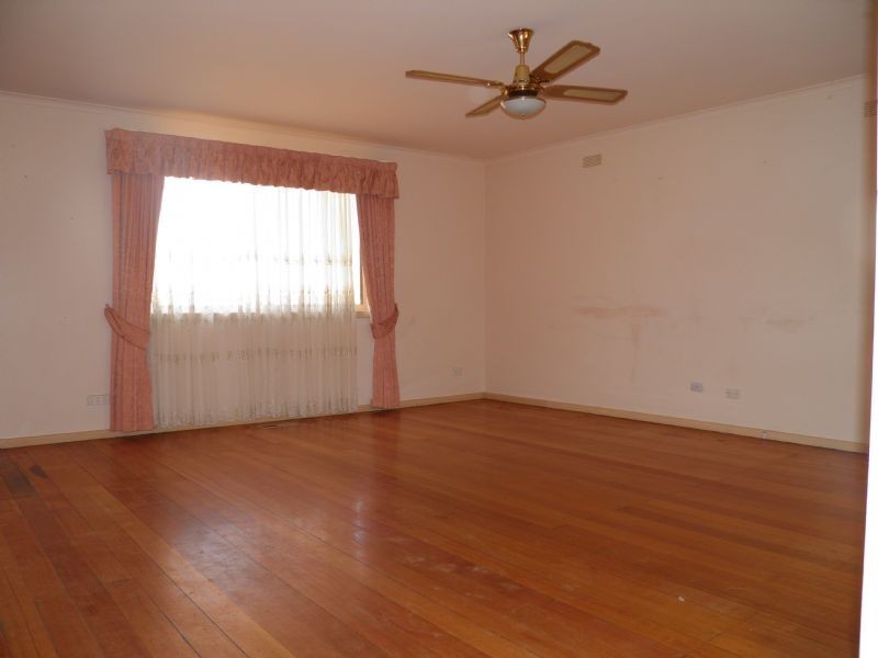 1/21 BIGGS STREET, St Albans VIC 3021