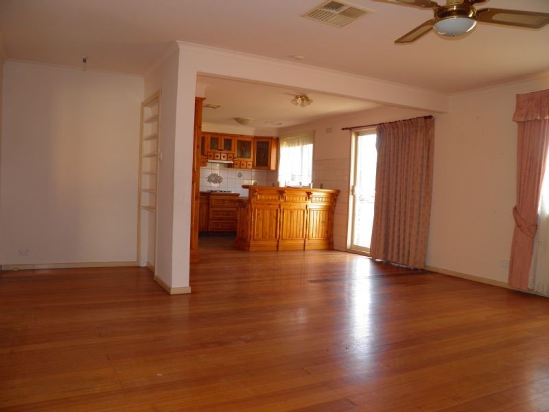 1/21 BIGGS STREET, St Albans VIC 3021