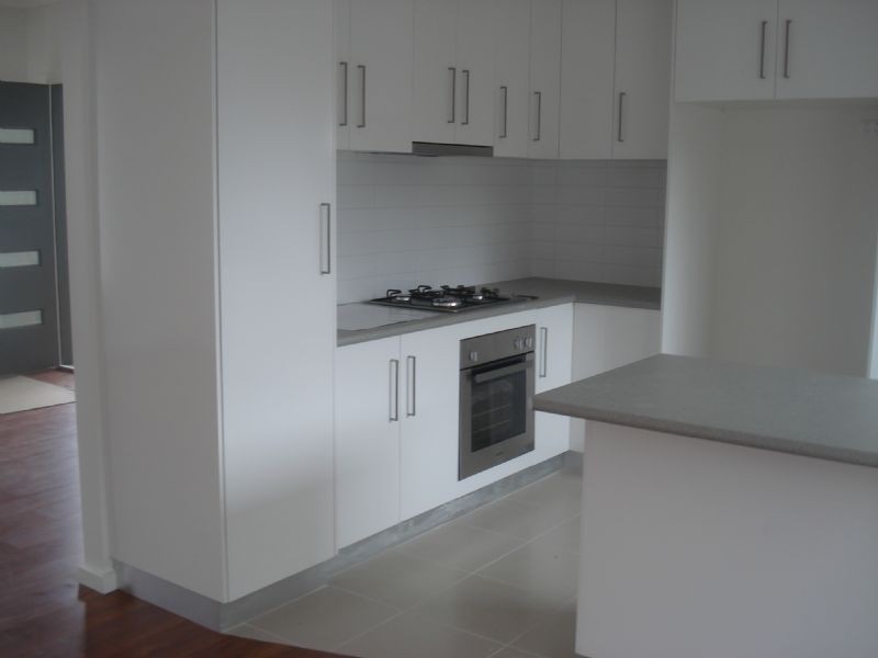 4/16 James Street, St Albans VIC 3021