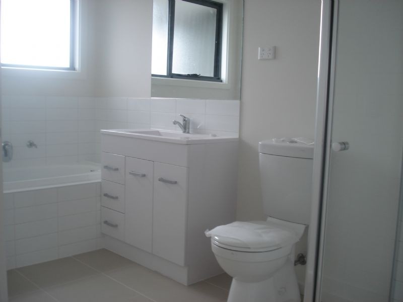 4/16 James Street, St Albans VIC 3021