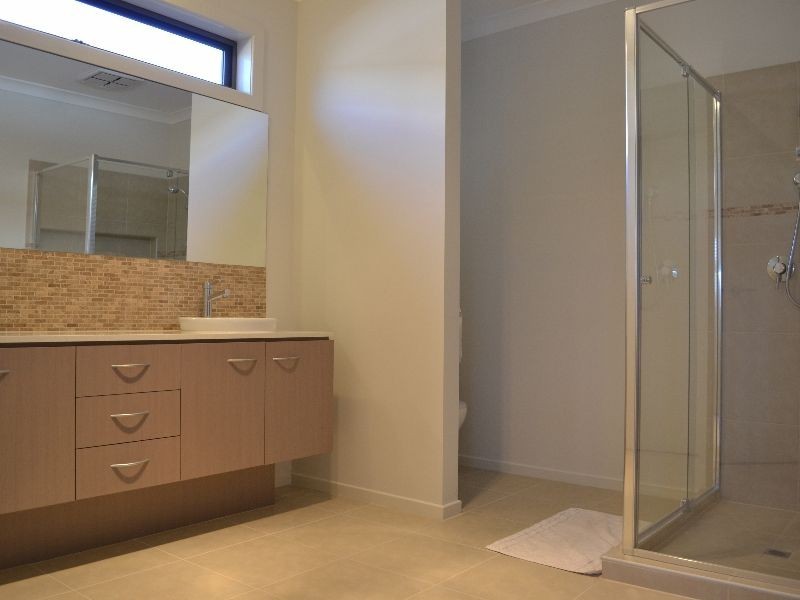 11 Spirit Avenue, Point Cook VIC 3030