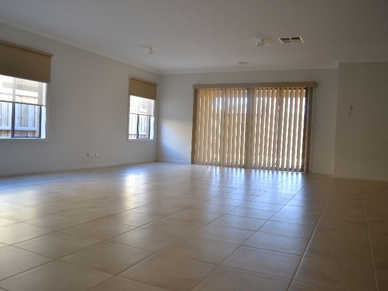 11 Spirit Avenue, Point Cook VIC 3030