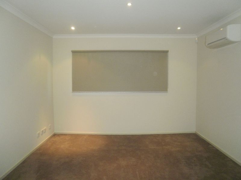 44 Fongeo Drive, Point Cook VIC 3030