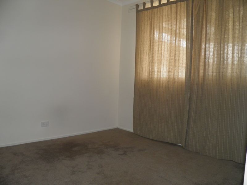 223 FURLONG ROAD, St Albans VIC 3021