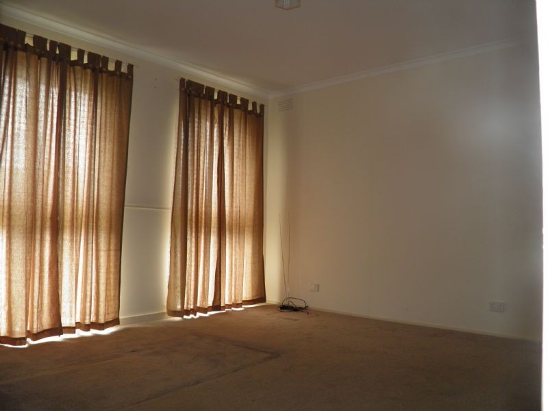 223 FURLONG ROAD, St Albans VIC 3021