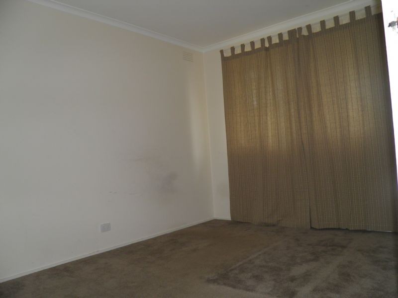 223 FURLONG ROAD, St Albans VIC 3021