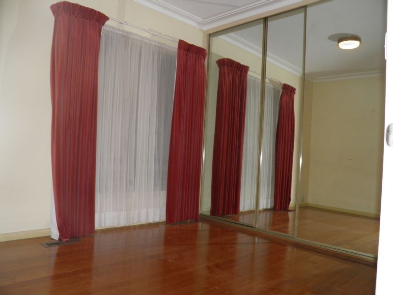 28 Chelmsford Crescent, St Albans VIC 3021