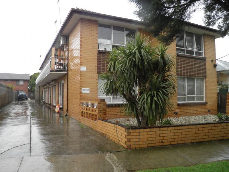 3/10 Hartley  Avenue, Footscray VIC 3011