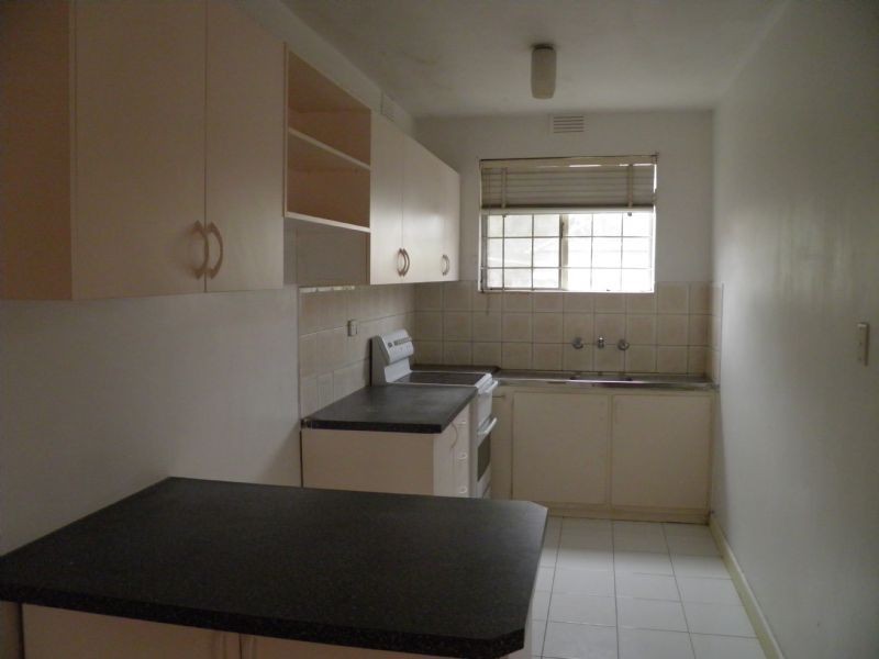 3/10 Hartley  Avenue, Footscray VIC 3011