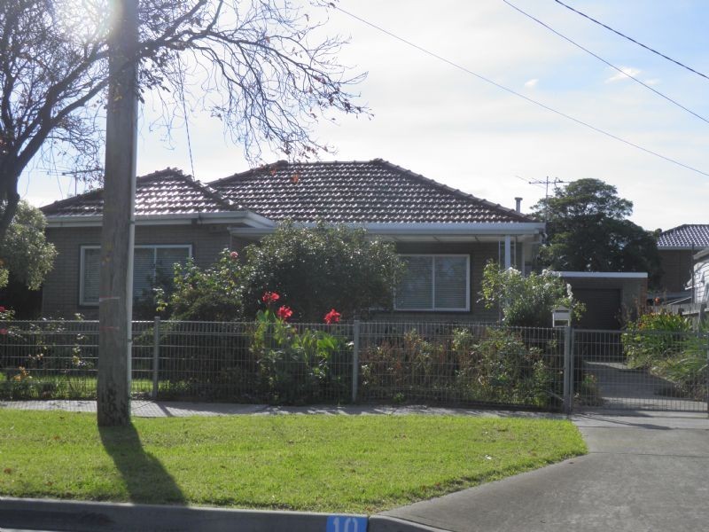 10 James Street, St Albans VIC 3021