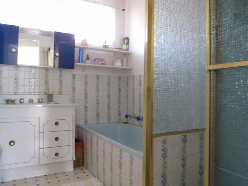 18 Thomas Street, St Albans VIC 3021