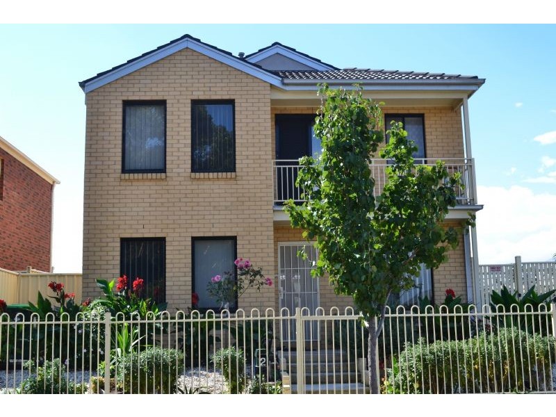 2 Mochrie Grove, Cairnlea VIC 3023