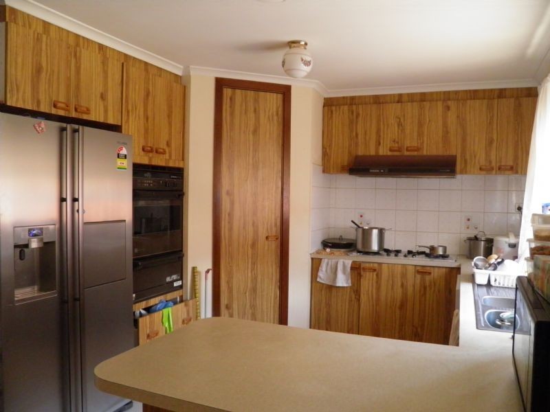 10 Kingdom Avenue, Kings Park VIC 3021