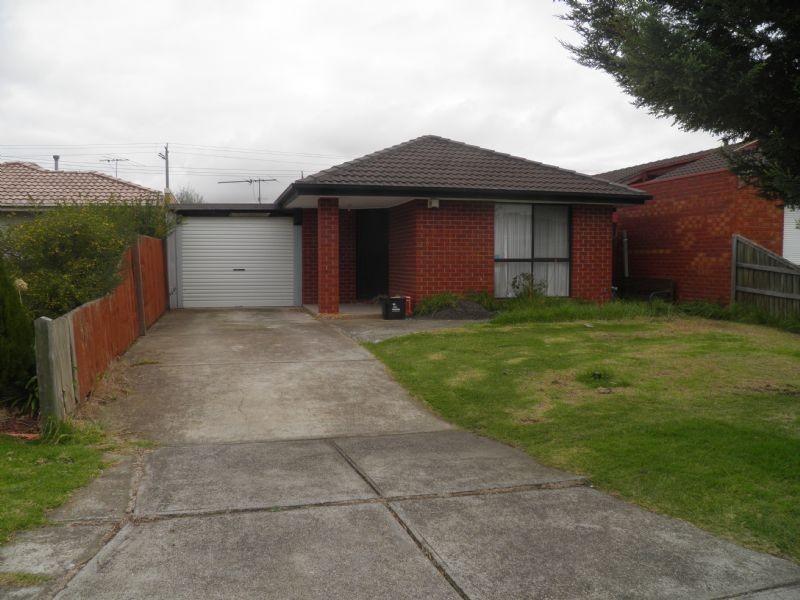 27 FLINT CRESCENT, Delahey VIC 3037