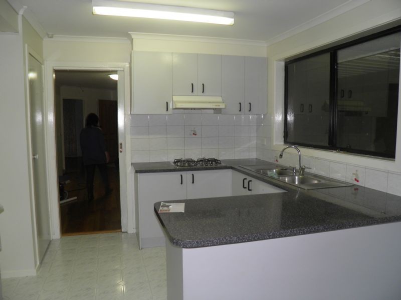 27 FLINT CRESCENT, Delahey VIC 3037