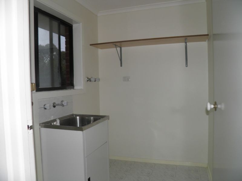 27 FLINT CRESCENT, Delahey VIC 3037