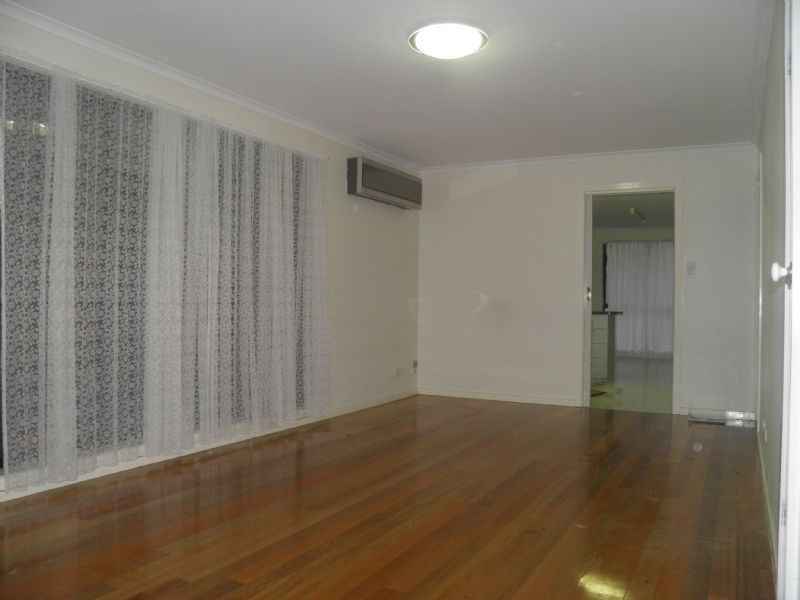 27 FLINT CRESCENT, Delahey VIC 3037