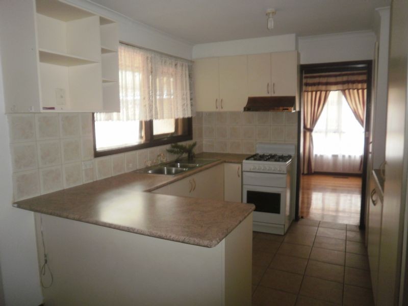 54 Ferris Ave, Deer Park VIC 3023