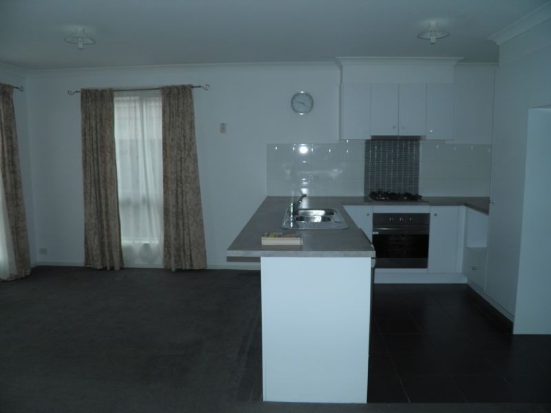 55 PIONEER DRIVE, Deer Park VIC 3023