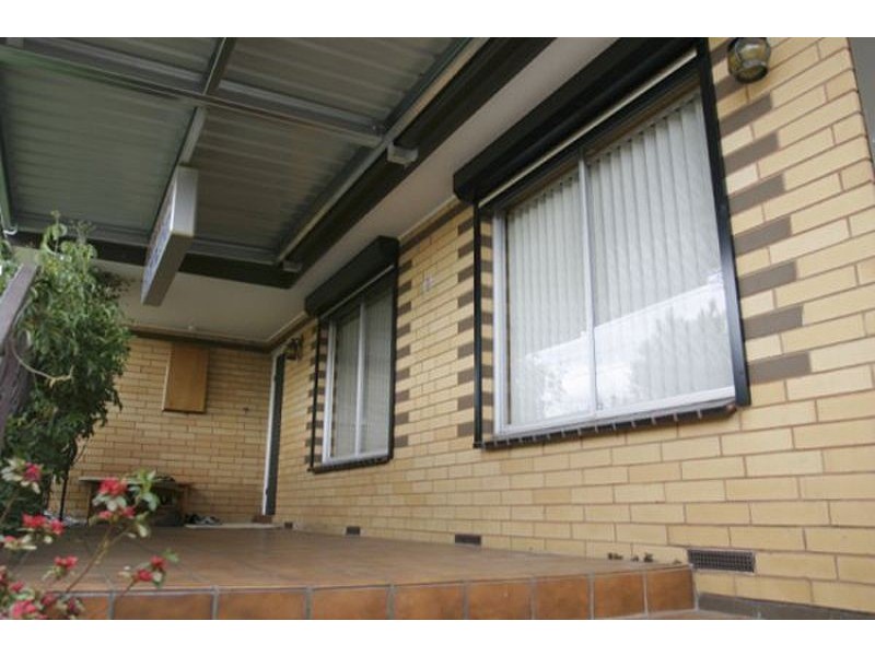 44 Chedgey Drive, St Albans VIC 3021