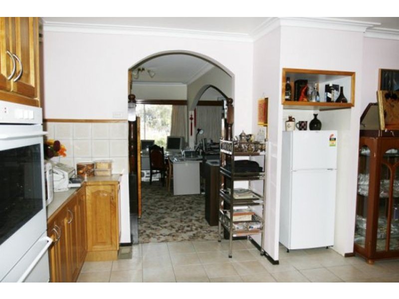 44 Chedgey Drive, St Albans VIC 3021