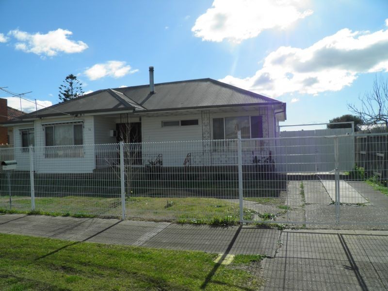14 Disraeli Street, St Albans VIC 3021