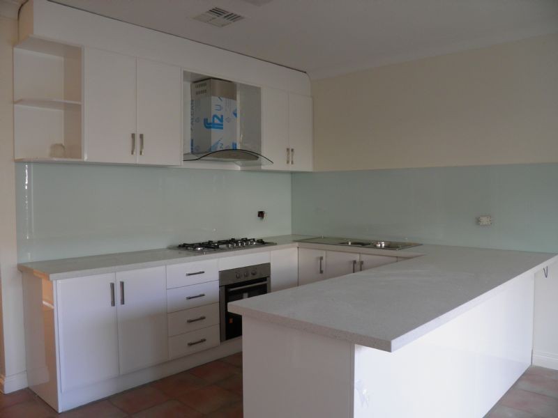 4/9-11 Ballarat Road, Footscray VIC 3011