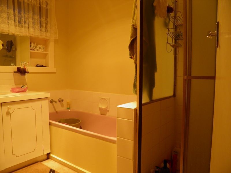 16 Protea Street, St Albans VIC 3021