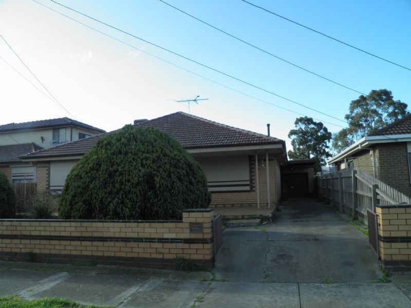 72 Henry Street, St Albans VIC 3021
