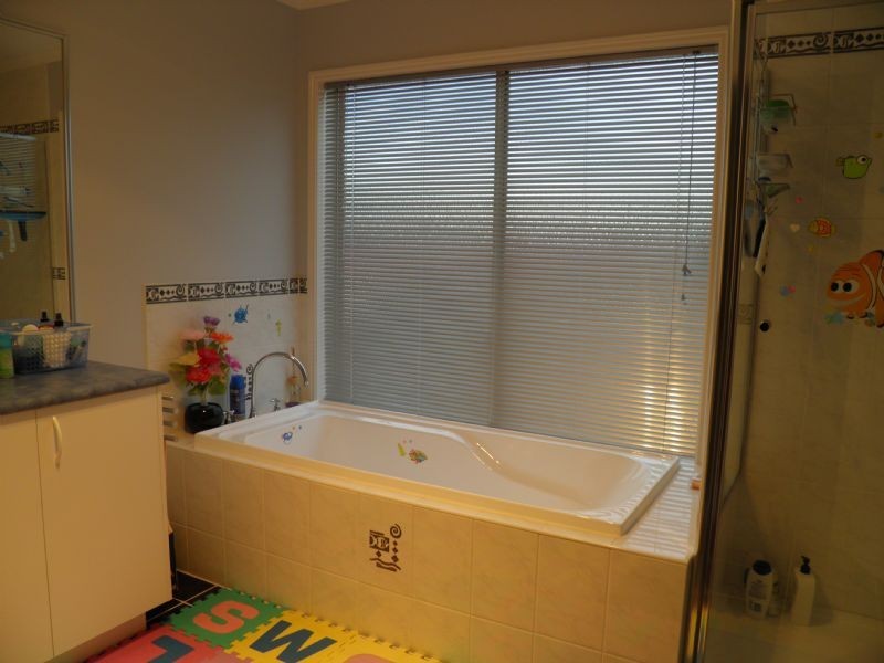 2 Cormorant Drive, Cairnlea VIC 3023
