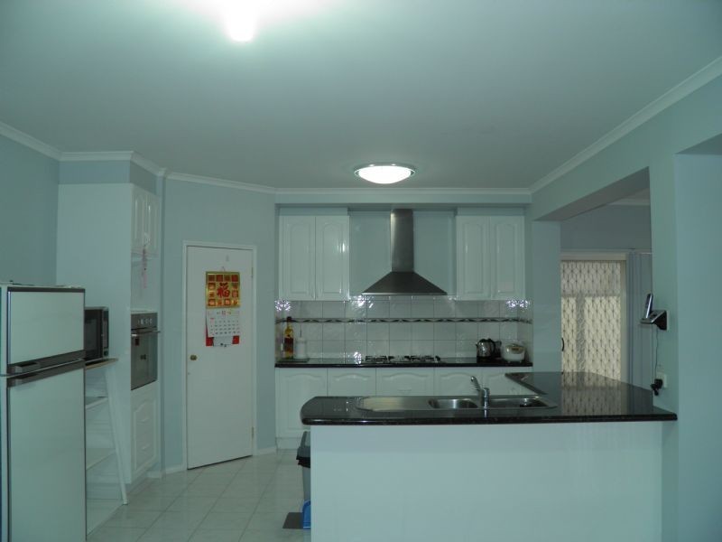 2 Cormorant Drive, Cairnlea VIC 3023