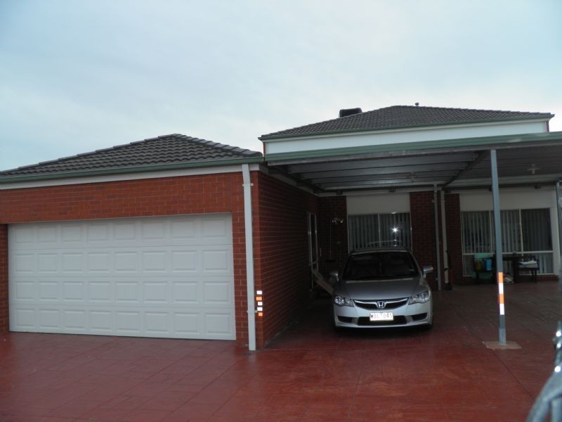 2 Cormorant Drive, Cairnlea VIC 3023