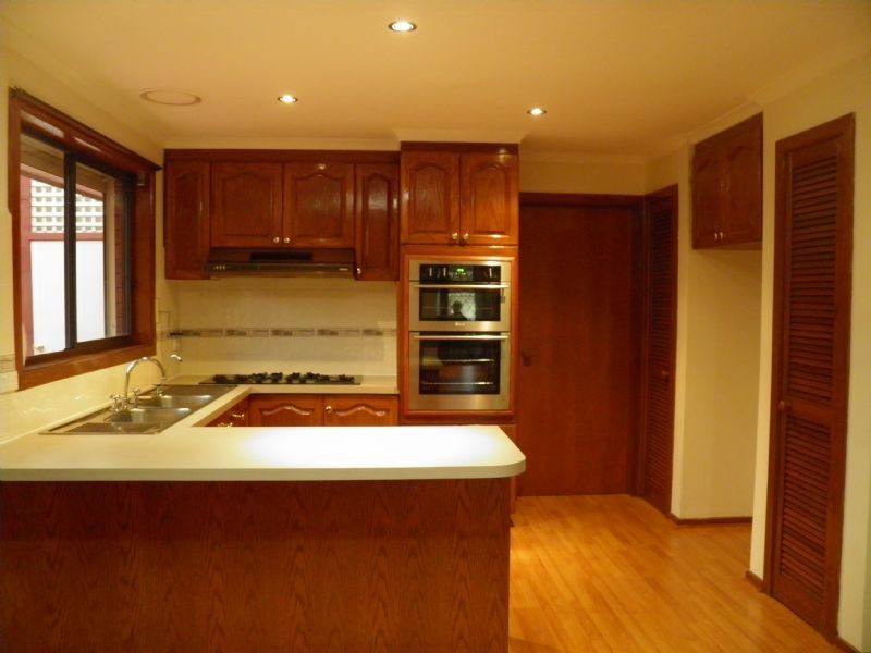 9 Cheleon Way, Kings Park VIC 3021