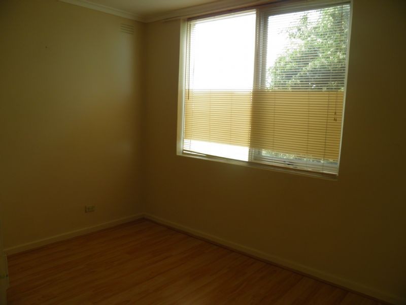 4/12 Forrest Street, Sunshine VIC 3020