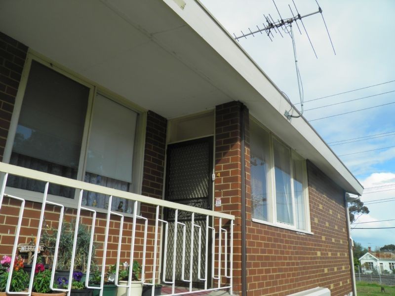 4/12 Forrest Street, Sunshine VIC 3020